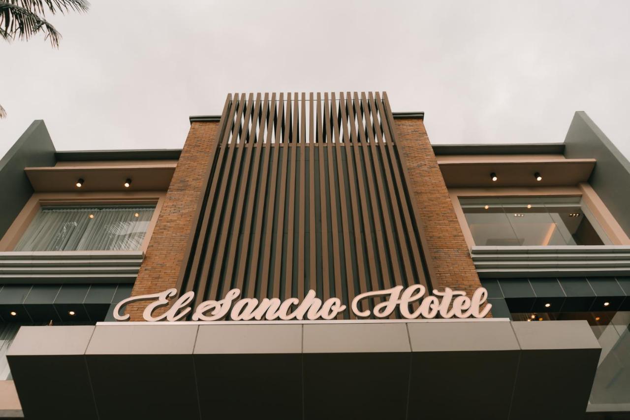 El Sancho Hotel Naga  Exterior photo